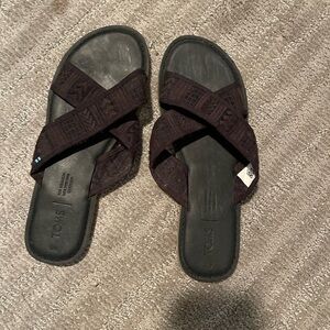 Toms black sandals